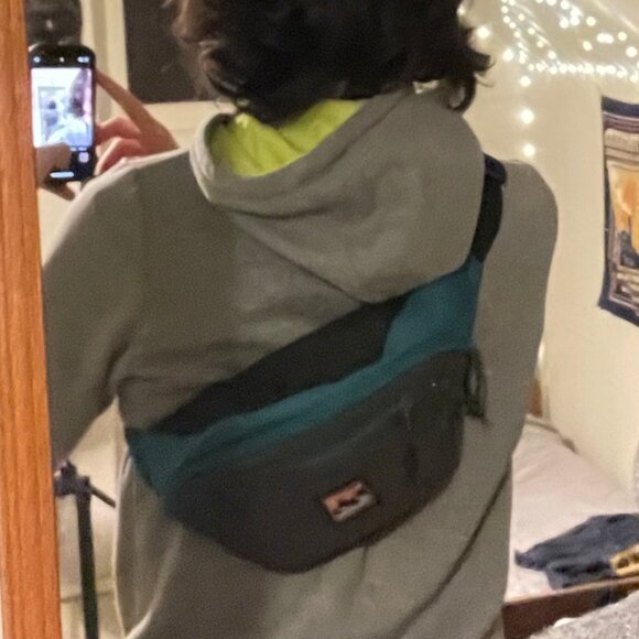 Billabong Sling Bag/Large Fanny Pack - Picture 4 of 4